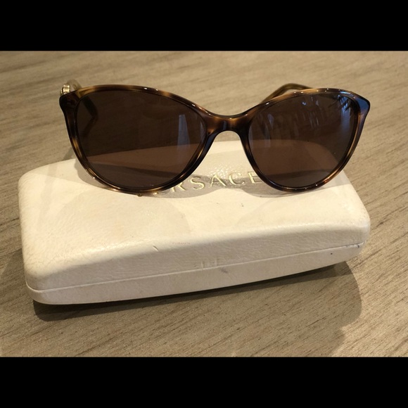 Versace sunglasses - Picture 3 of 4